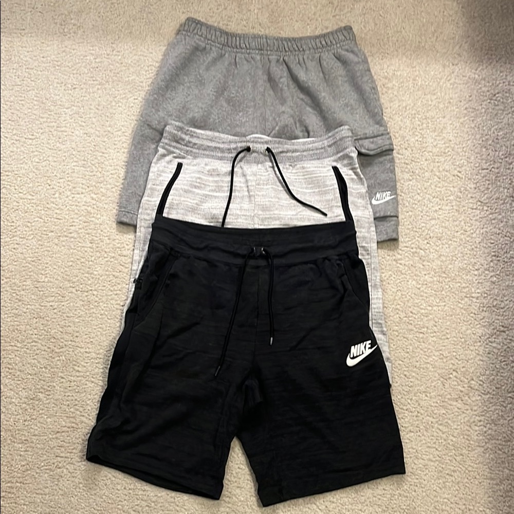 Nike men’s medium Black and Gray Shorts Set of 3 bundle used short